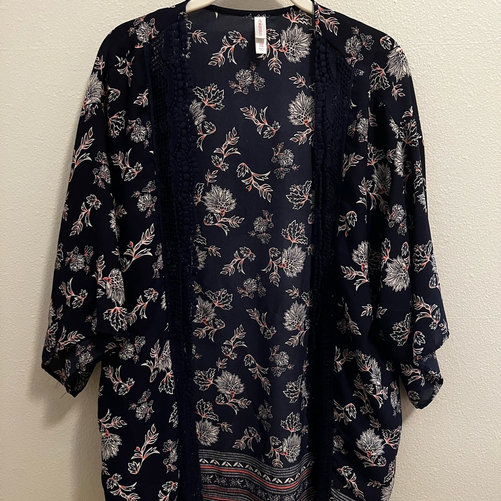 Xhilaration Lightweight Kimono Cardigan